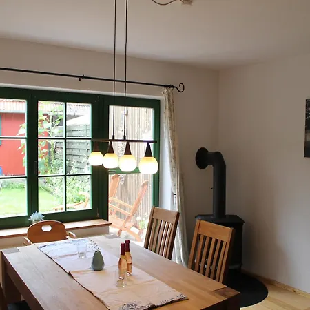 Lovely Holiday In With Terrace Сasa de vacaciones *